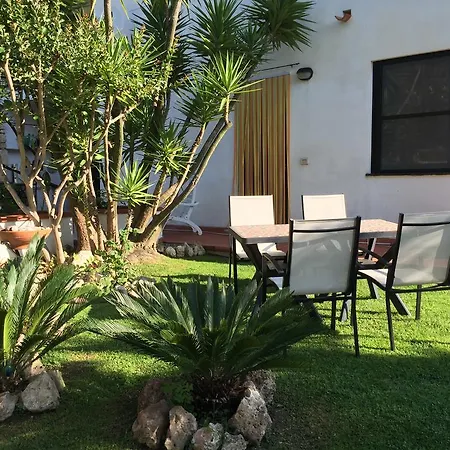 Claro De Luna Casa de hóspedes 4*
