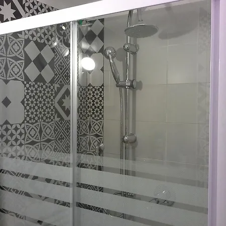 克拉罗卢纳住宿加早餐旅馆 住宿加早餐酒店 3*