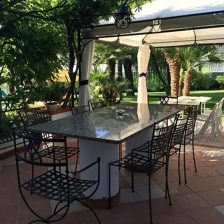 Claro De Luna Bed & Breakfast Tovo San Giacomo