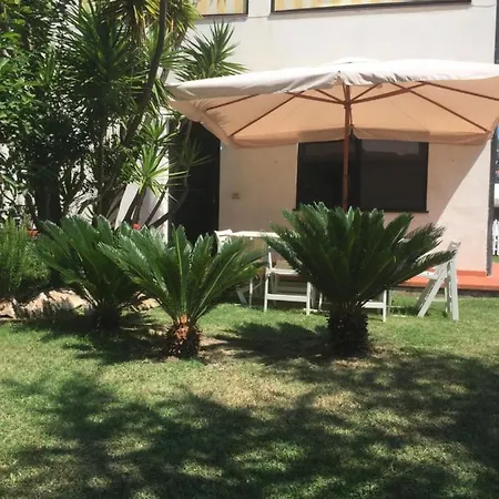 Claro De Luna Bed and breakfast